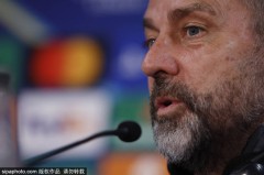 弗里克的历史巅峰：95年来最年轻的巴萨首发阵容震撼西甲