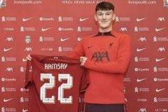 斯洛特1句话贬低拉姆塞？惨淡战绩下的残酷坦诚，他的帅位真要崩？