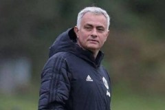 1亿转会费砸来，穆帅真能让本菲卡逆天改命？