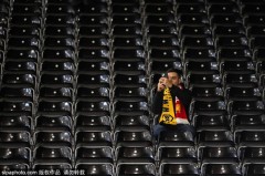 换帅风暴：利物浦的未来与传奇接班人的抉择