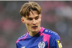 18岁波兰后防天才闪耀德甲，引发6大欧洲豪门激烈争夺