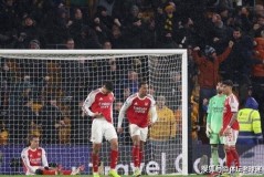 拉响警报！阿森纳又一次奏响了“熟悉的旋律”，未来7轮直接定生死？