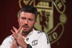 曼联已明确新帅遴选计划，卡里克能否入围全凭战绩，教练团队协同成关键