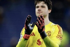 持续闪耀！2100万欧新门神撑起曼联半边天，铁拳砸碎球队门线危机