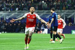 欧冠最新积分榜揭晓：阿森纳强势提前晋级，曼城、国米遭遇惨败