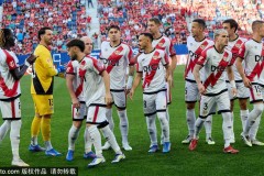 自取灭亡？皇家社会8轮1胜排西甲倒2，近年出售多名主力+卸任功勋主帅