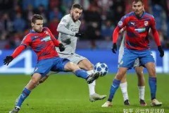 高加索铁壁阻颓势！欧冠收官战，卡拉巴赫能否让阿贾克斯六连败？