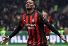 一场1-0让榜首易主，意甲豪强12轮不败，力压罗马登顶